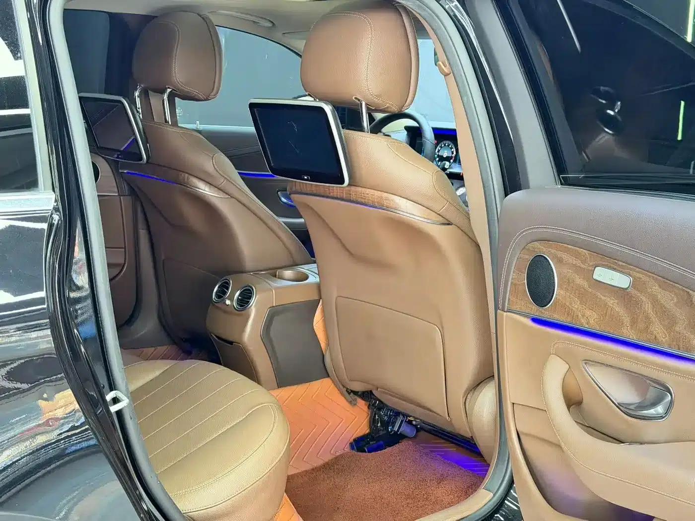 2016 Mercedes-Benz E-Class E 300 L Luxury — миниатюра 7
