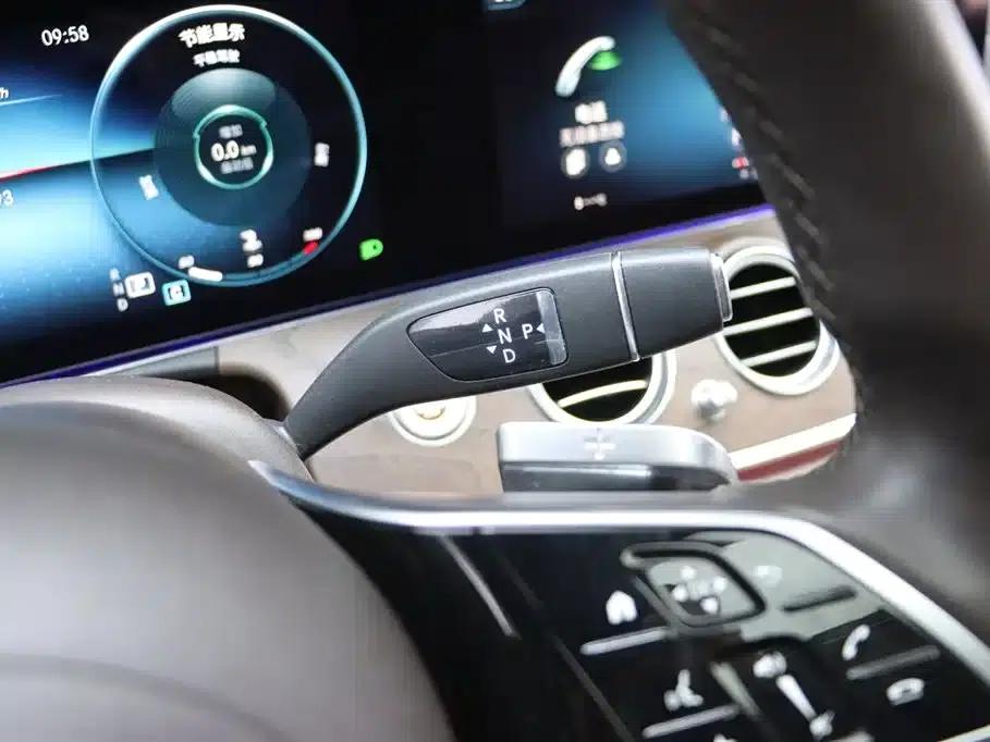 Mercedes-Benz E-Class 2021 Facelift E 300 L Fashion Model — миниатюра 11