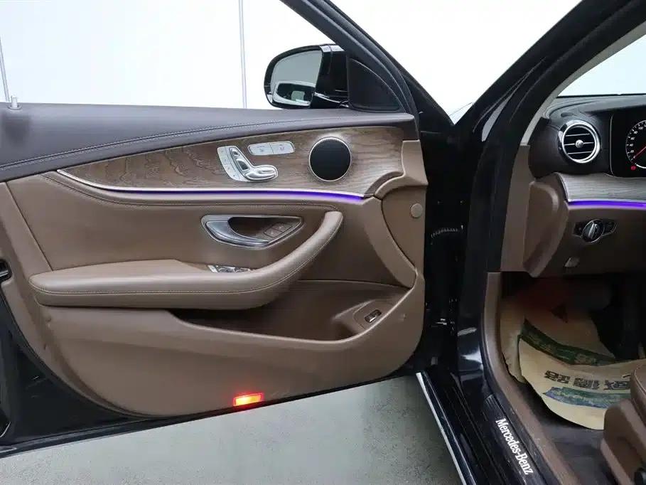 Mercedes-Benz E-Class 2021 Facelift E 300 L Fashion Model — миниатюра 12
