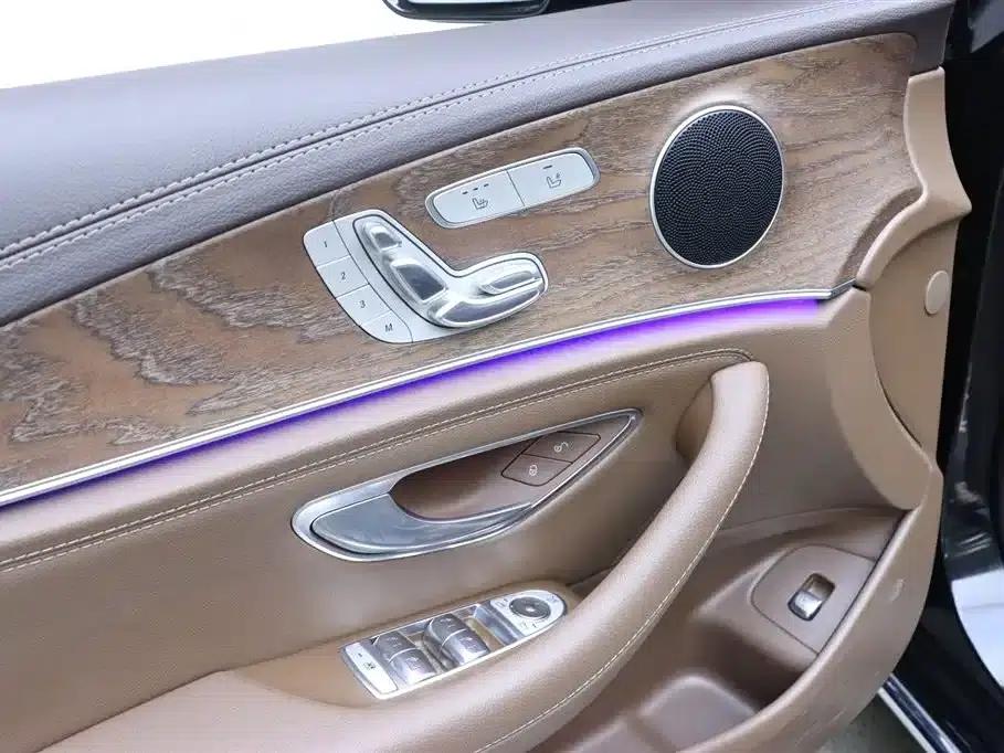 Mercedes-Benz E-Class 2021 Facelift E 300 L Fashion Model — миниатюра 13