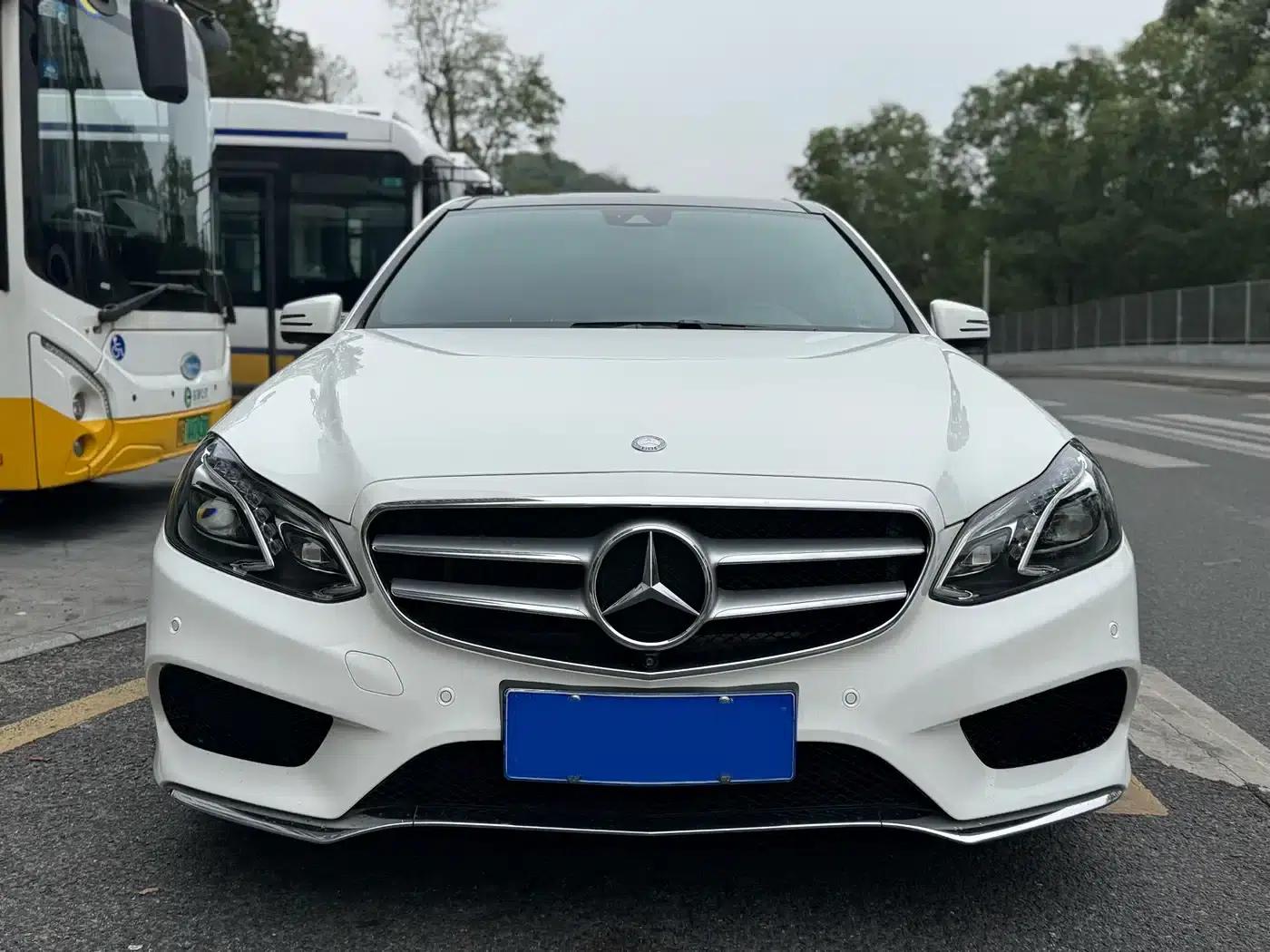 2015 Mercedes-Benz E-Class E 260 L Sport Luxury — миниатюра 2