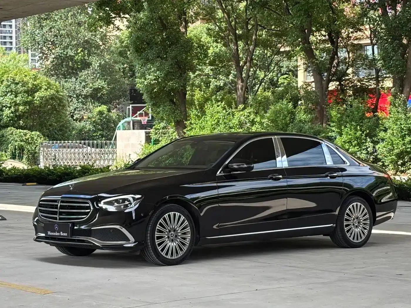 2021 Mercedes-Benz E-Class E 300 L Luxury — миниатюра 1
