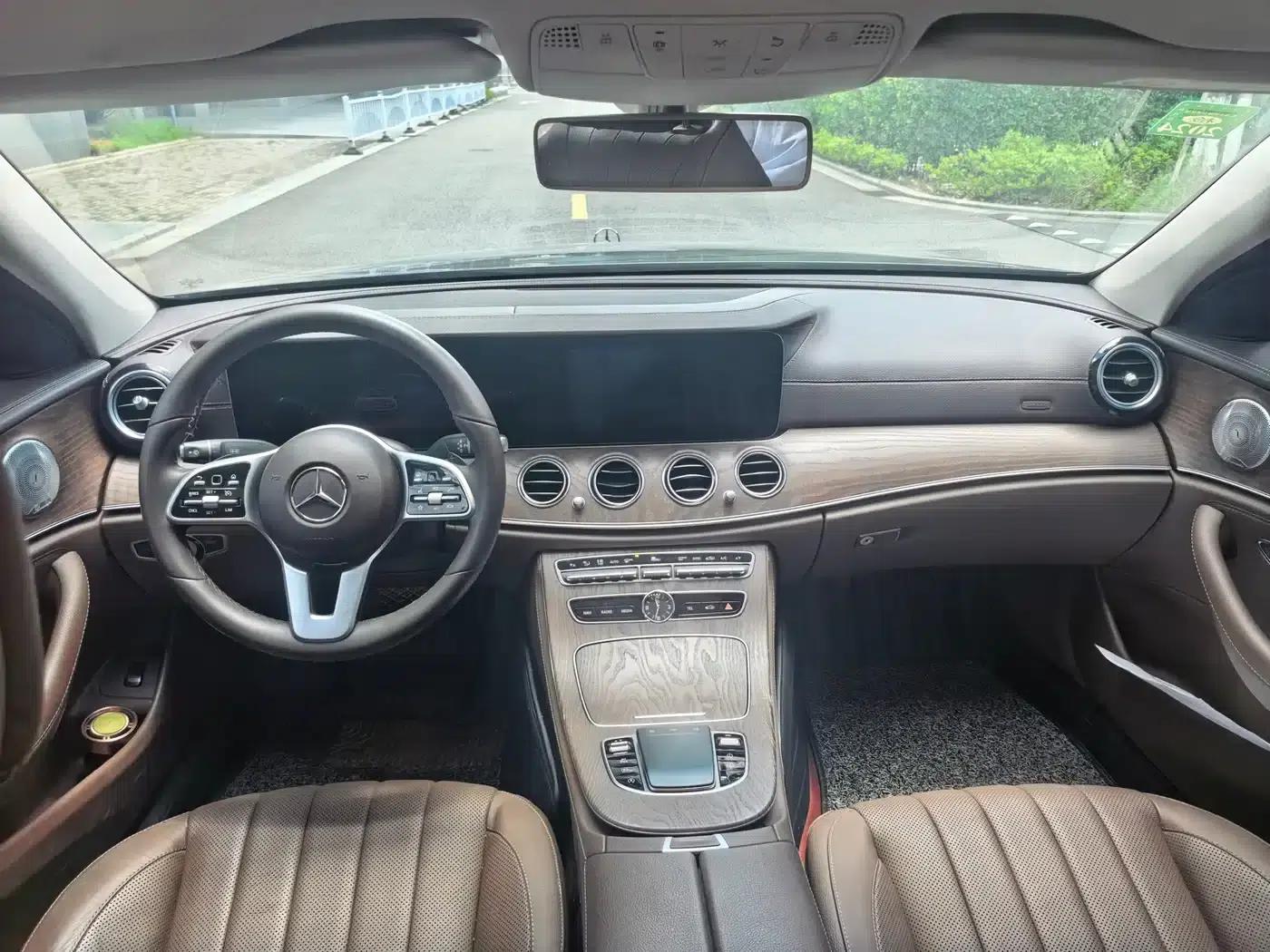 2019 Mercedes-Benz E-Class E 300 L Luxury — миниатюра 11