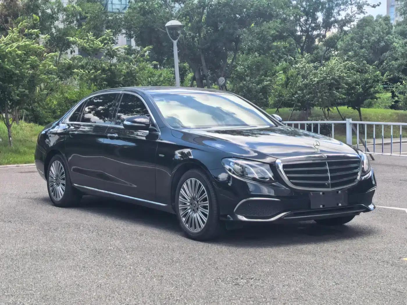 2019 Mercedes-Benz E-Class E 300 L Luxury — миниатюра 3