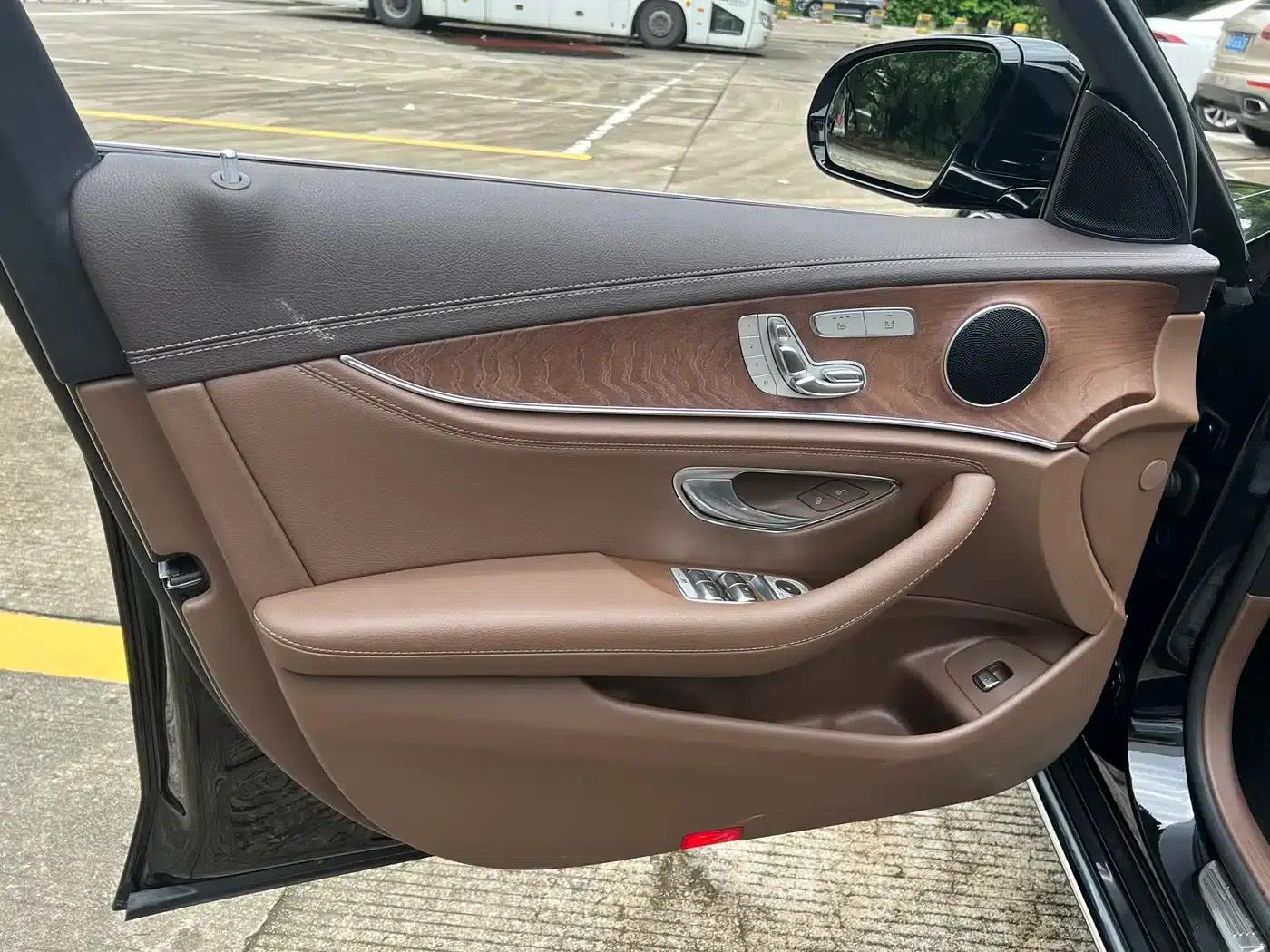 Mercedes-Benz E-Class 2018 Facelift E 300 L Fashion Model — миниатюра 18