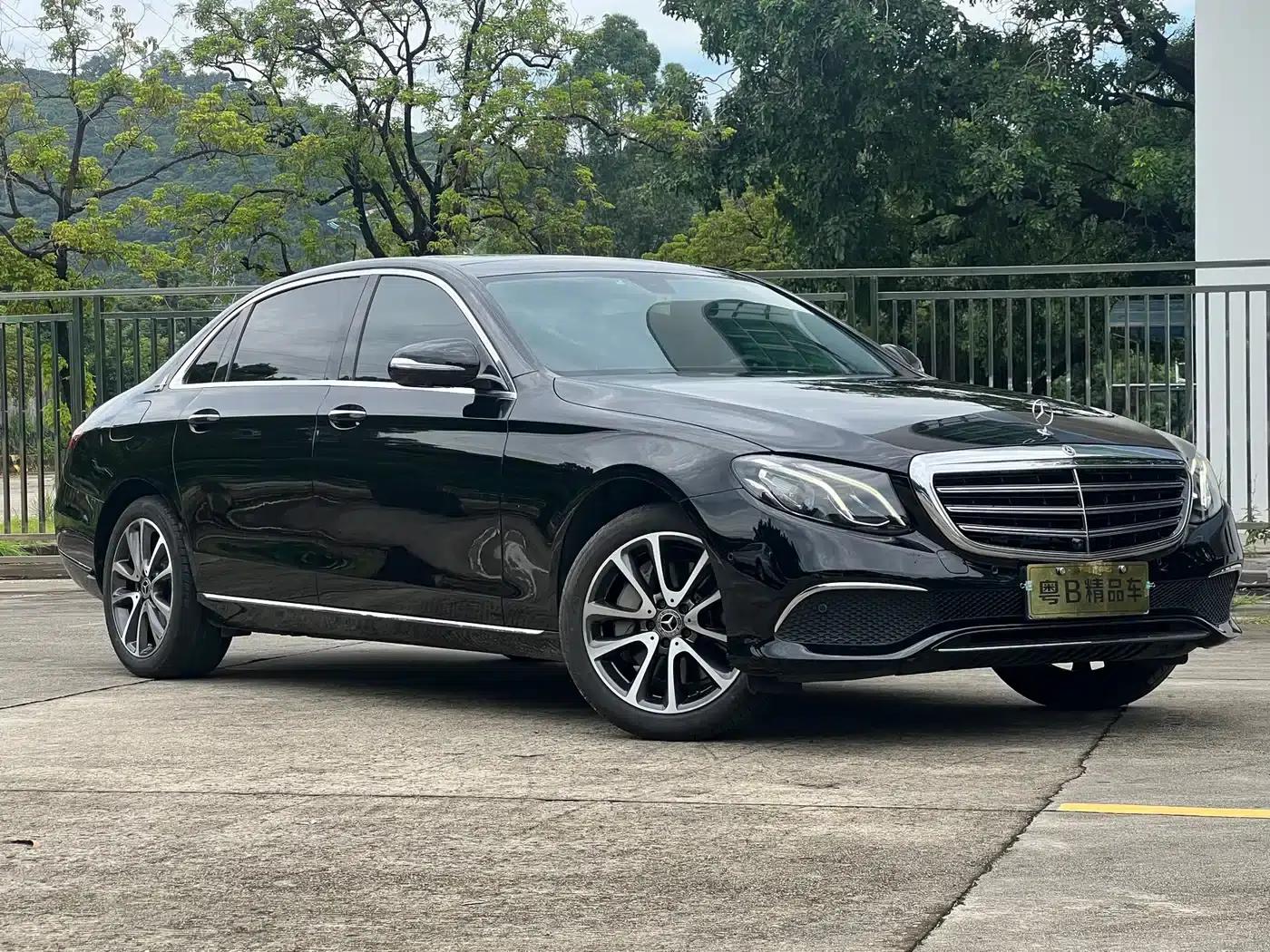 Mercedes-Benz E-Class 2018 Facelift E 300 L Fashion Model — миниатюра 3