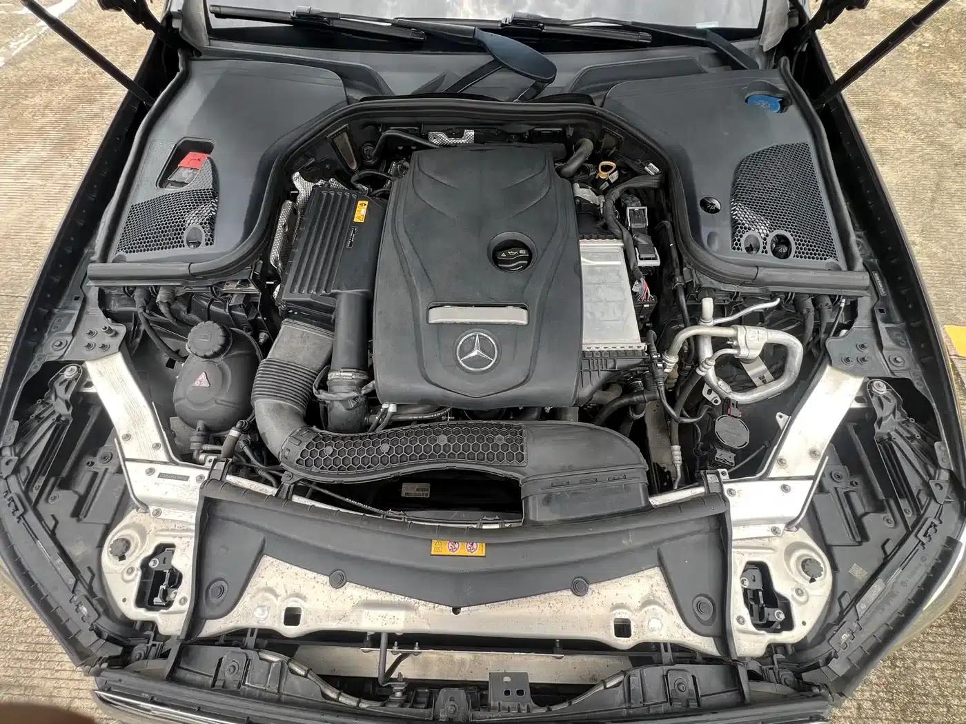 Mercedes-Benz E-Class 2018 Facelift E 300 L Fashion Model — миниатюра 21