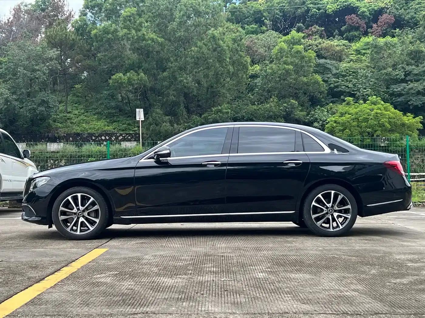 Mercedes-Benz E-Class 2018 Facelift E 300 L Fashion Model — миниатюра 4