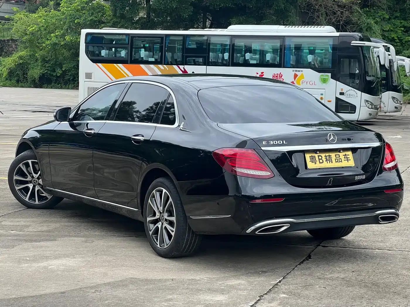 Mercedes-Benz E-Class 2018 Facelift E 300 L Fashion Model — миниатюра 6