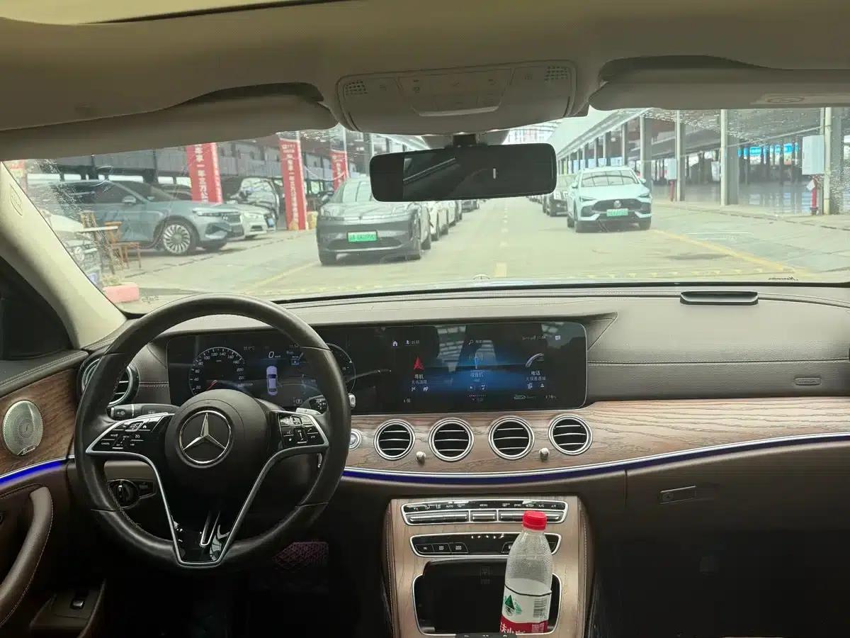 Mercedes-Benz E-Class 2022 Facelift III E 300 L Luxury — миниатюра 9
