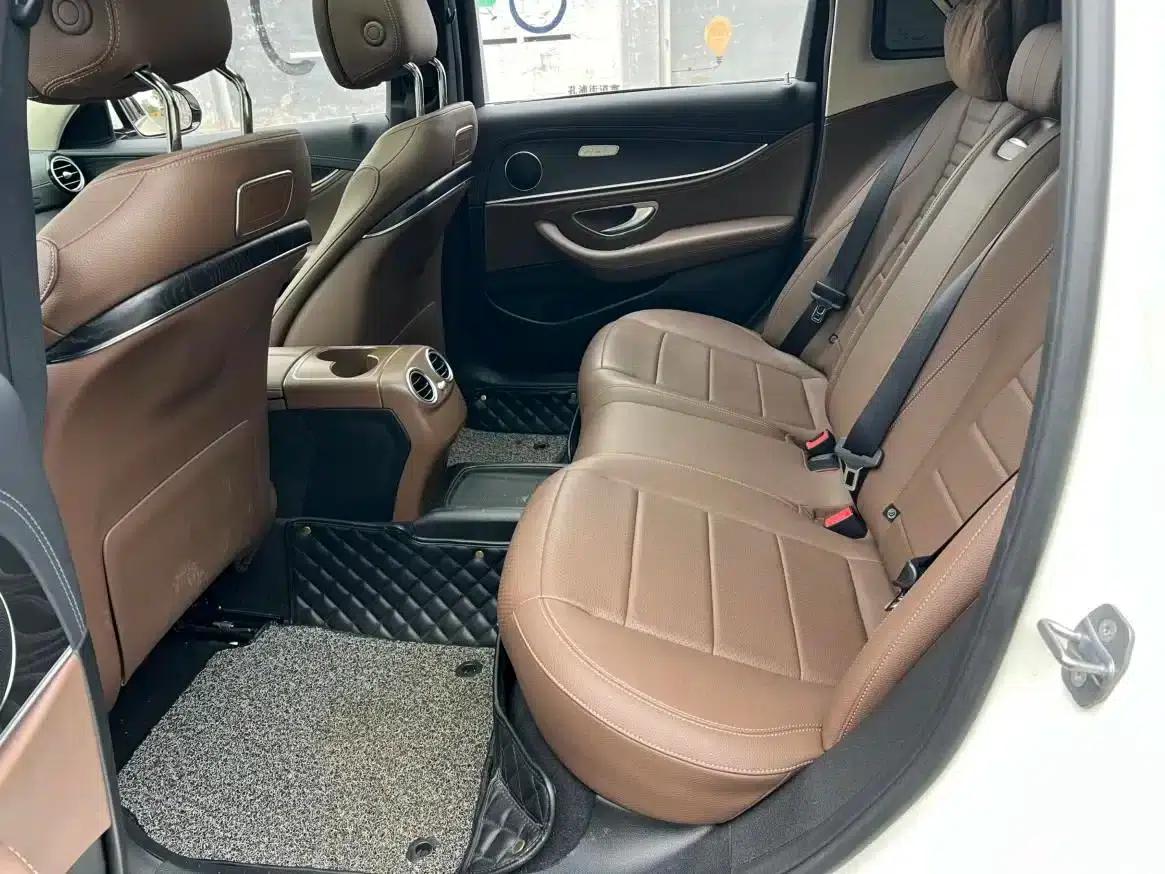2016 Mercedes-Benz E-Class E 300 L Sport Luxury — миниатюра 9