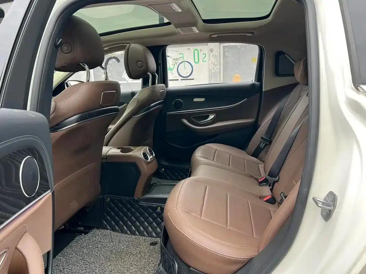 2016 Mercedes-Benz E-Class E 300 L Sport Luxury — миниатюра 10