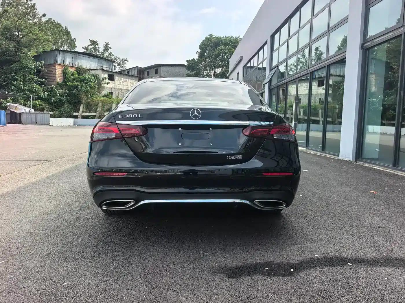 Mercedes-Benz E-Class 2022 E 300 L Sport Luxury — миниатюра 10