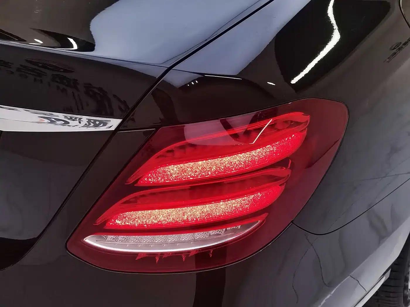 2016 Mercedes-Benz E-Class E 300 L Luxury — миниатюра 26