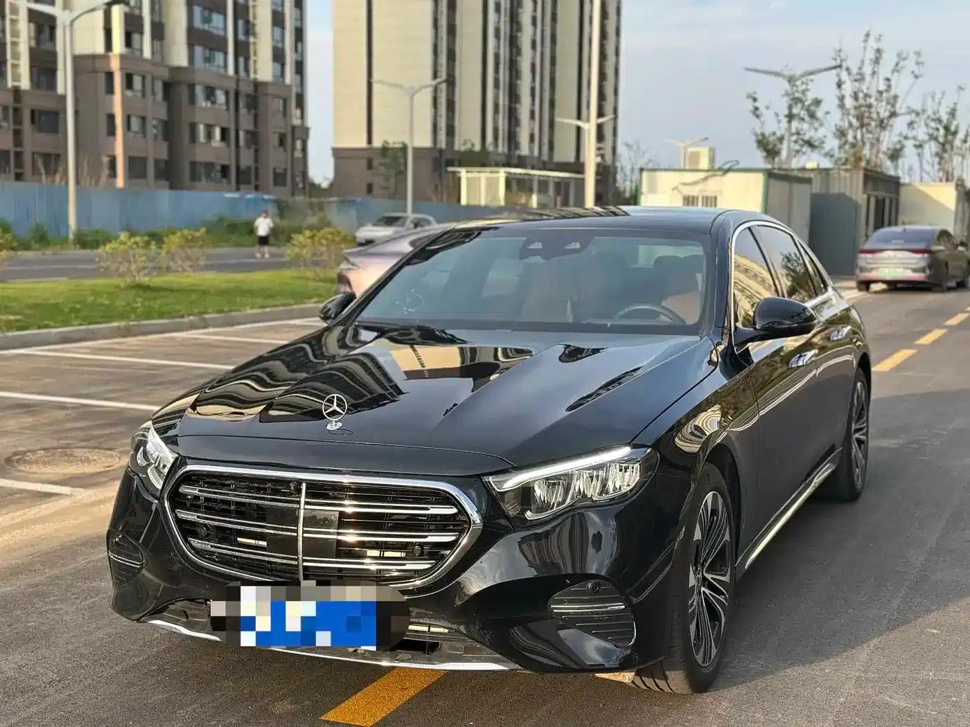 Mercedes-Benz E-Class 2024 Facelift E 300 L Fashion Model — миниатюра 1