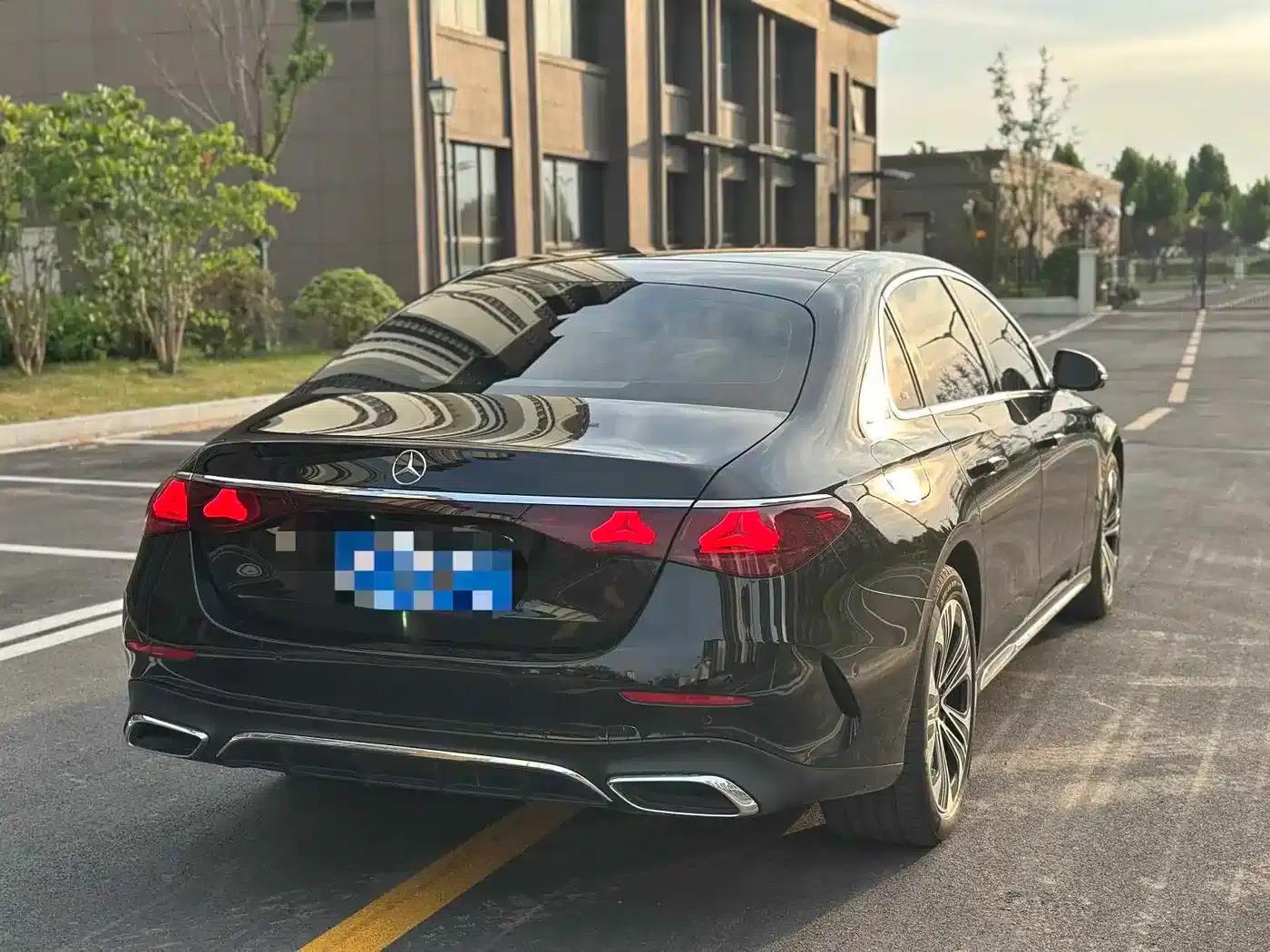 Mercedes-Benz E-Class 2024 Facelift E 300 L Fashion Model — миниатюра 9