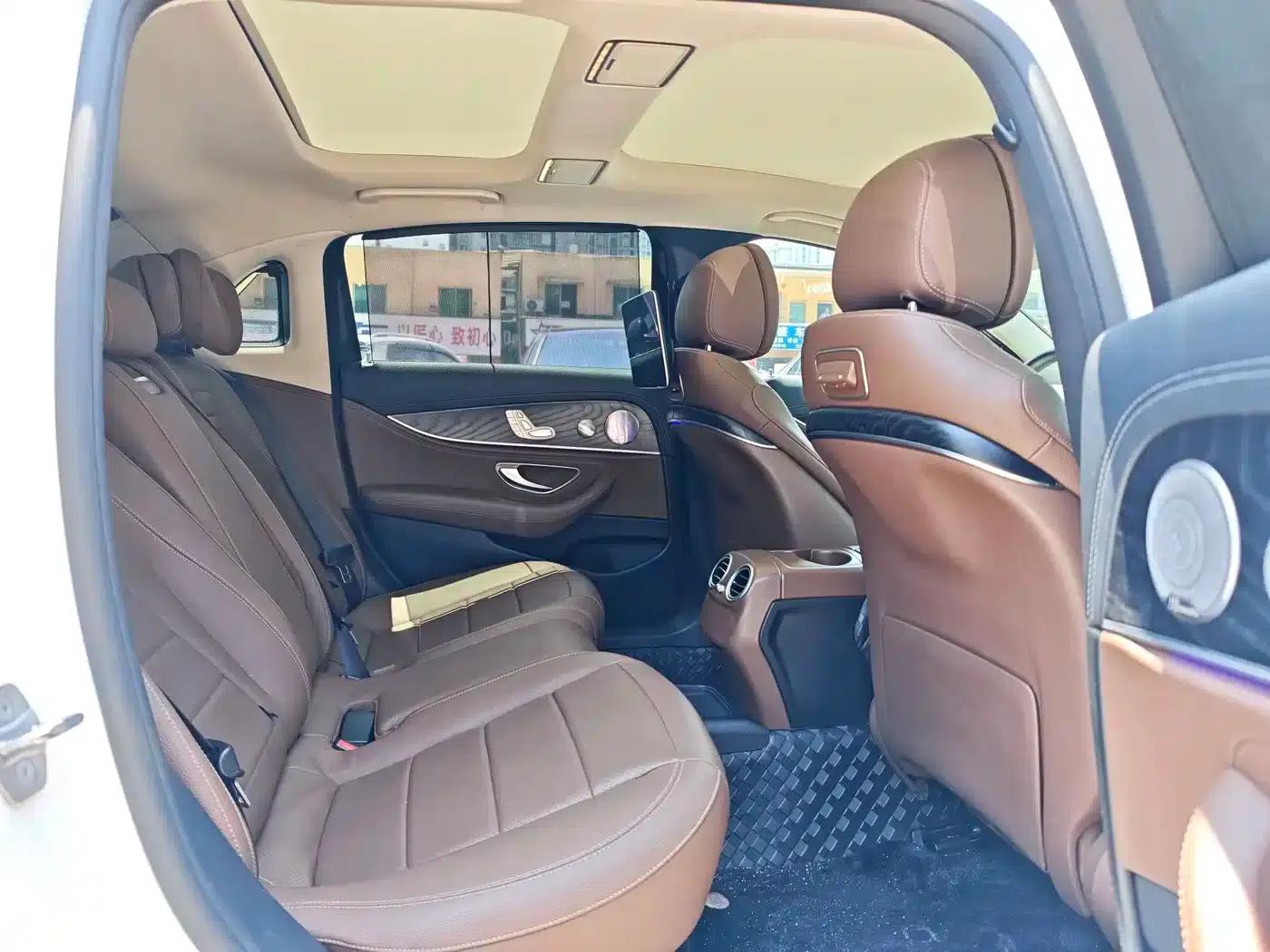 Mercedes-Benz E-Class 2019 E 300 L Sport Luxury — миниатюра 15