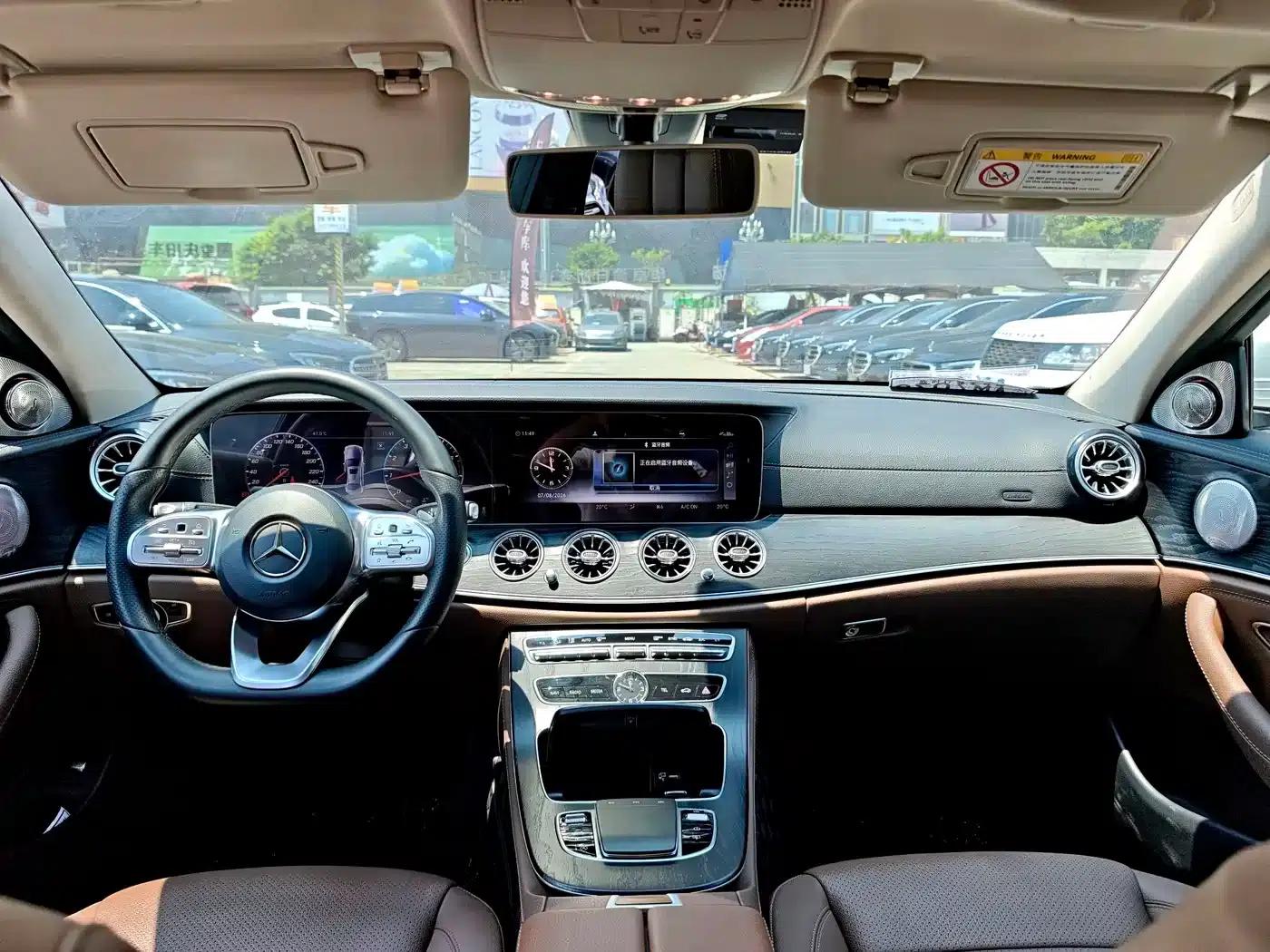 Mercedes-Benz E-Class 2019 E 300 L Sport Luxury — миниатюра 8
