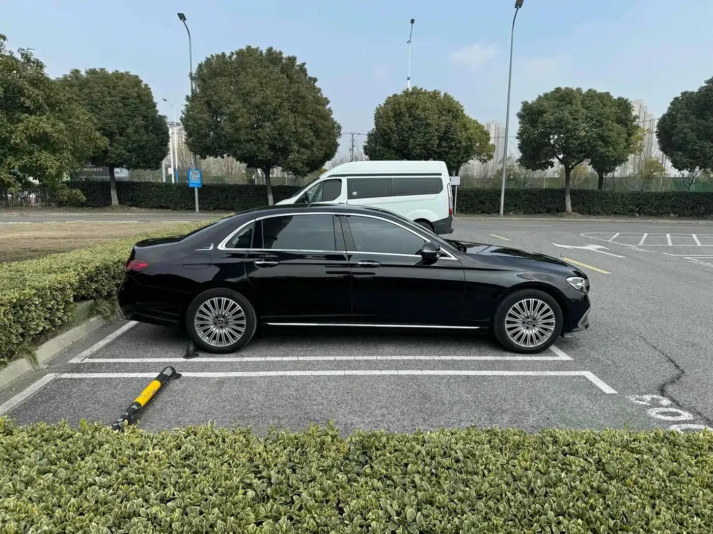 Mercedes-Benz E-Class 2023 Facelift E 300 L Luxury — миниатюра 5