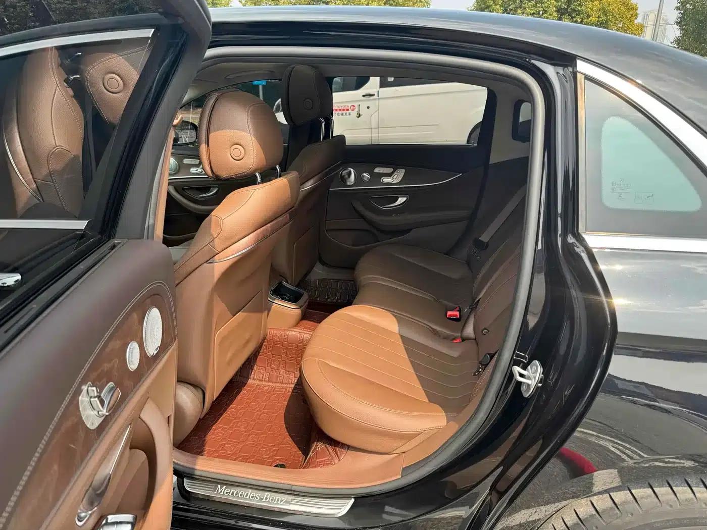Mercedes-Benz E-Class 2023 Facelift E 300 L Luxury — миниатюра 9