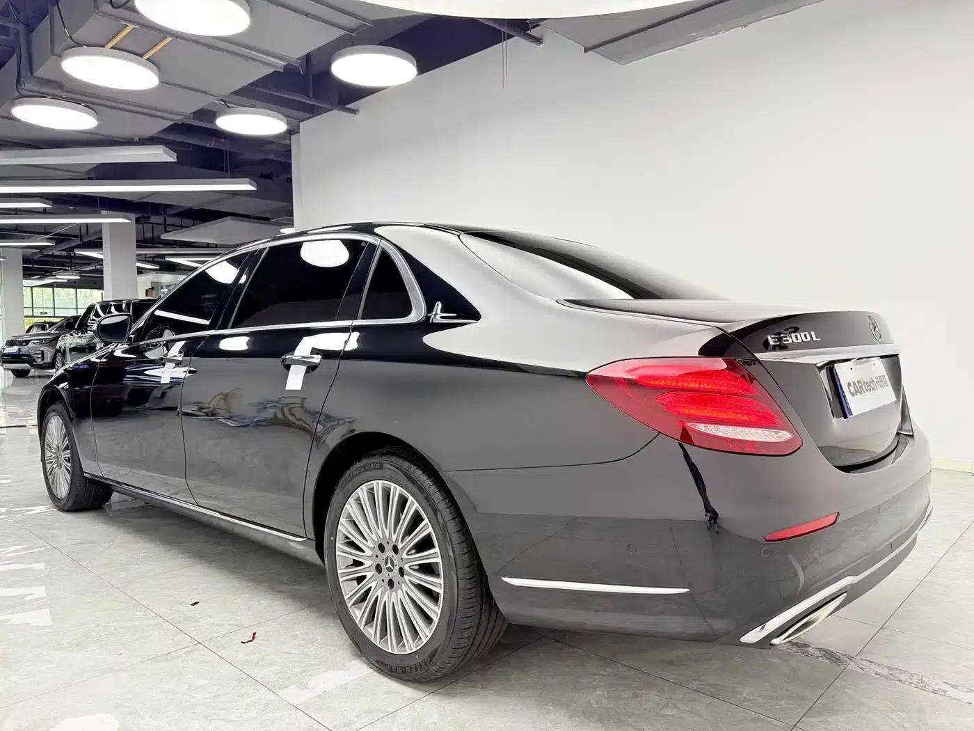 Mercedes-Benz E-Class 2020 E 300 L Fashion Edition — миниатюра 4