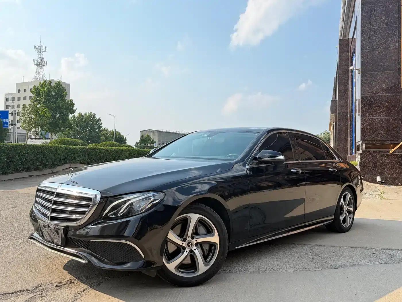 Mercedes-Benz E-Class 2019 E 300 L Sport Style — миниатюра 1
