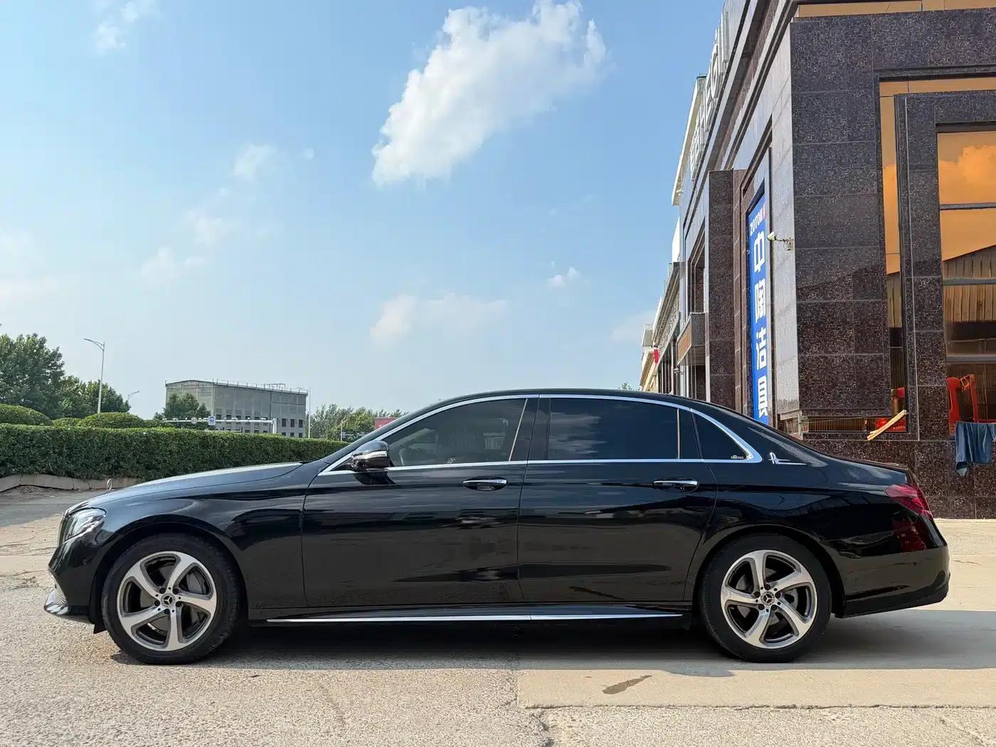 Mercedes-Benz E-Class 2019 E 300 L Sport Style — миниатюра 5