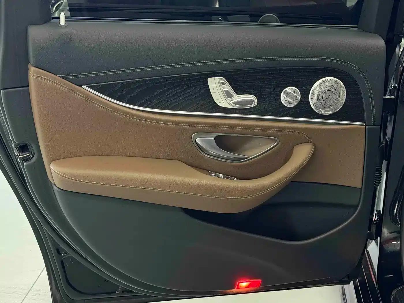 Mercedes-Benz E-Class 2019 Facelift E 300 L Sport Luxury — миниатюра 15