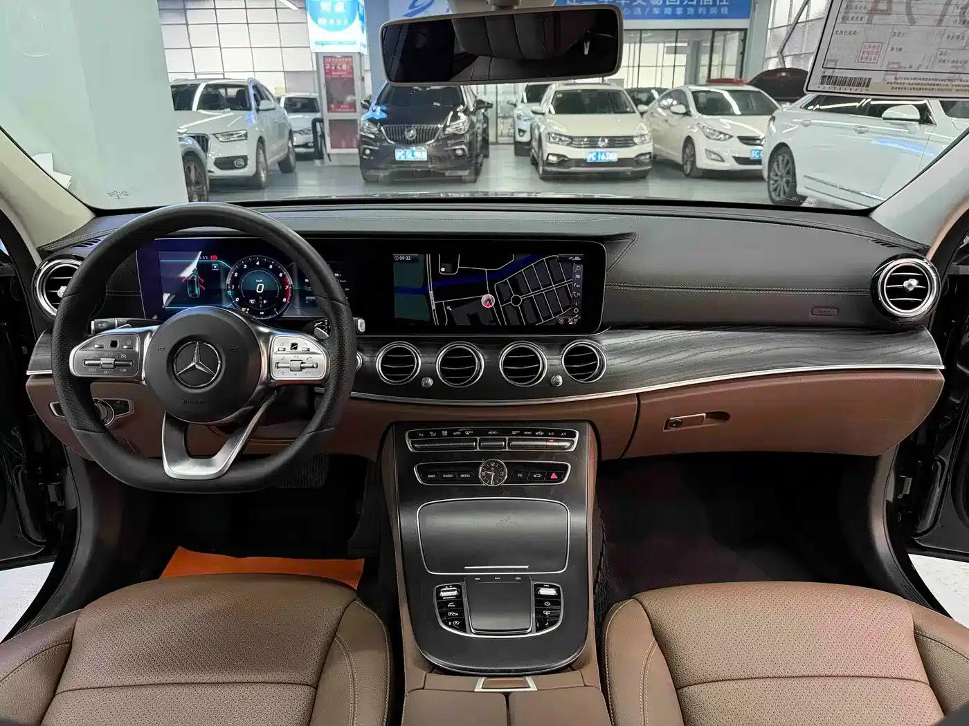 Mercedes-Benz E-Class 2019 Facelift E 300 L Sport Luxury — миниатюра 16