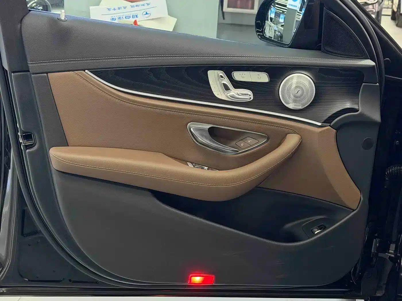 Mercedes-Benz E-Class 2019 Facelift E 300 L Sport Luxury — миниатюра 21