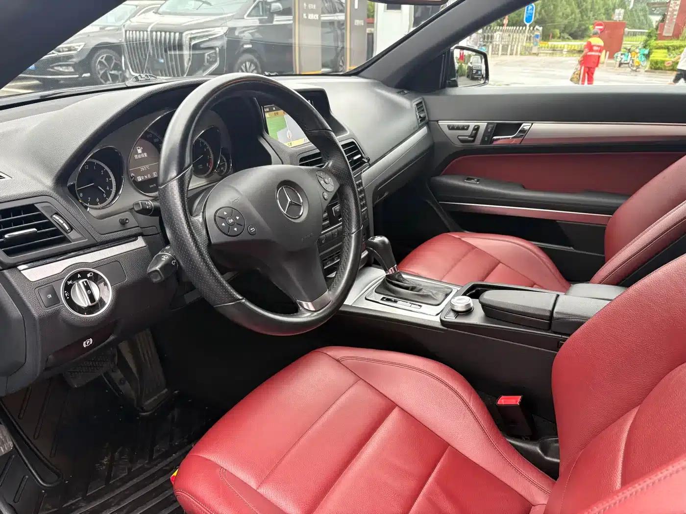 Imported Mercedes-Benz E-Class 2010 E 260 CGI Convertible — миниатюра 7