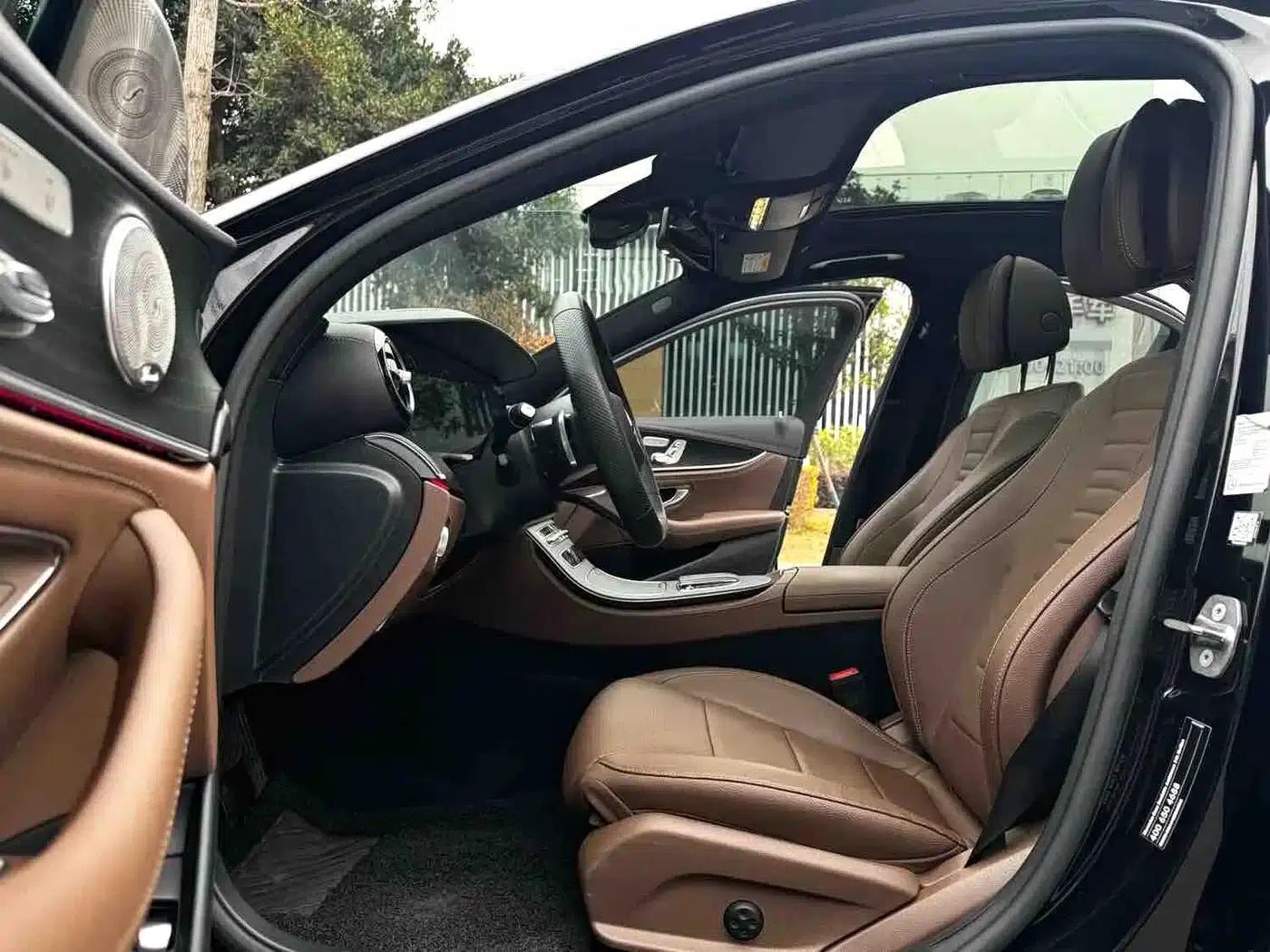 Mercedes-Benz E-Class PHEV 2023 E 350 e L Plug-in Hybrid Sports Sedan — миниатюра 4