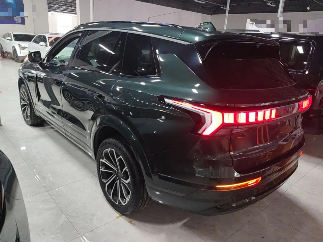 Lynk & Co 09 EM-P 2024 2.0TD EM-P Four-Wheel Drive ULTRA Six-Seater — миниатюра 4