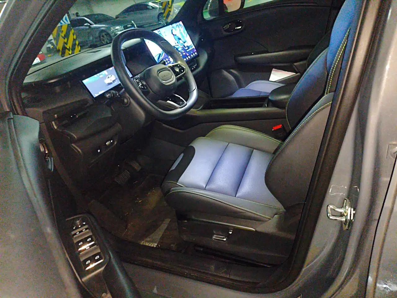 Lynk & Co 06 EM-P 2024 EM-P 126 Long-Range Max — миниатюра 15