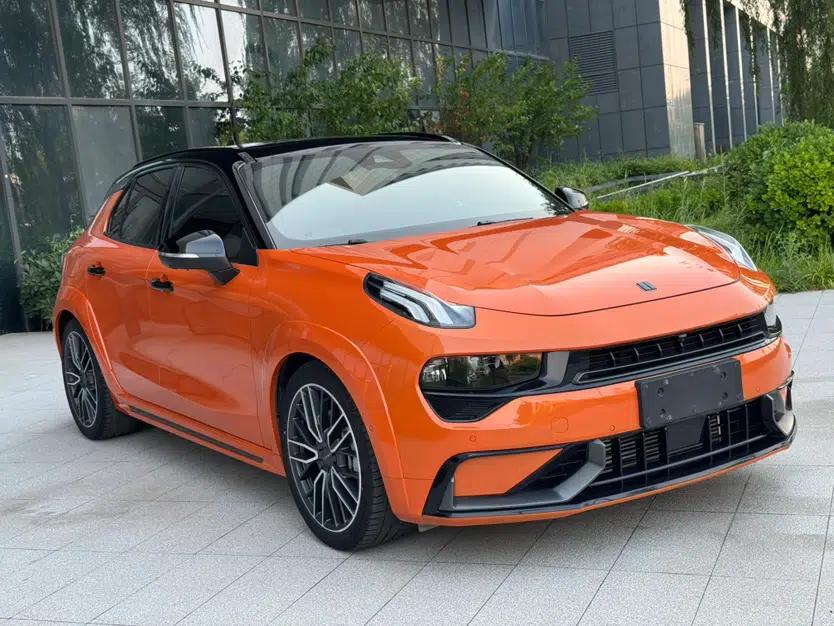 Lynk & Co 02 Hatchback 2021 2.0TD Halo Driving Control Kit Edition — миниатюра 14