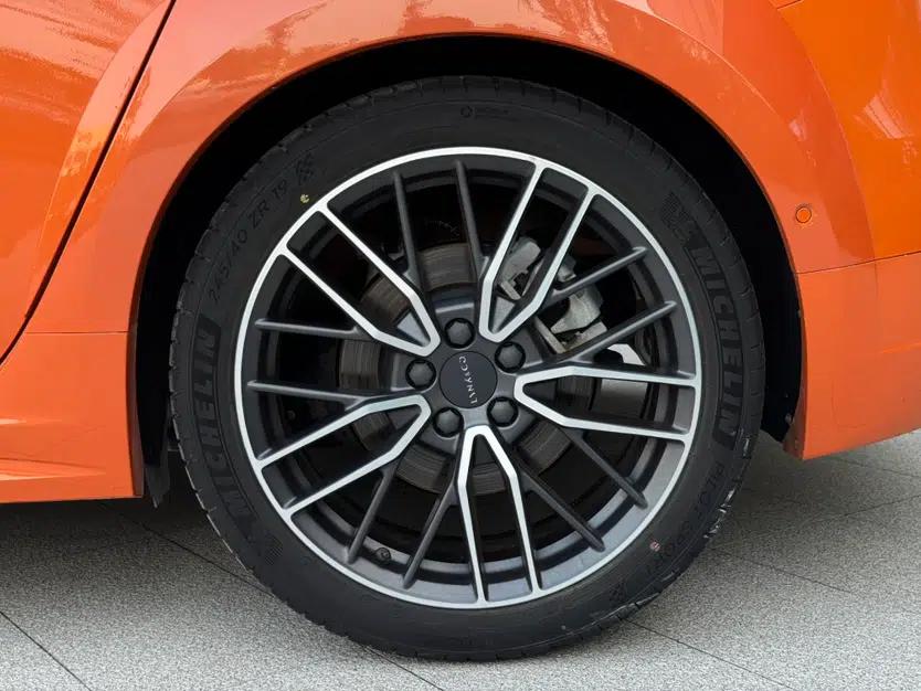 Lynk & Co 02 Hatchback 2021 2.0TD Halo Driving Control Kit Edition — миниатюра 16
