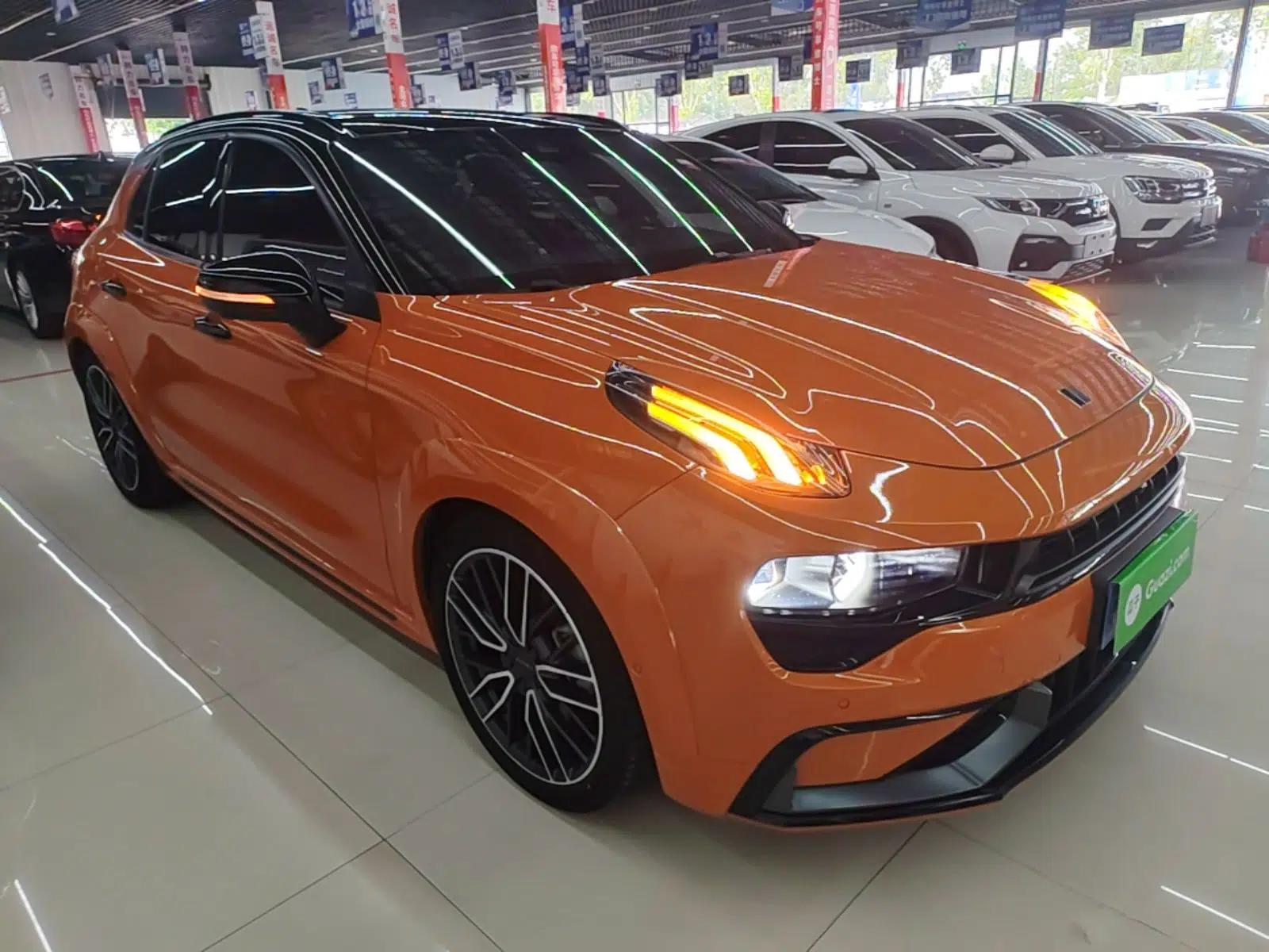 Lynk & Co 02 Hatchback 2021 2.0TD Halo Driving Control Kit Edition — миниатюра 3