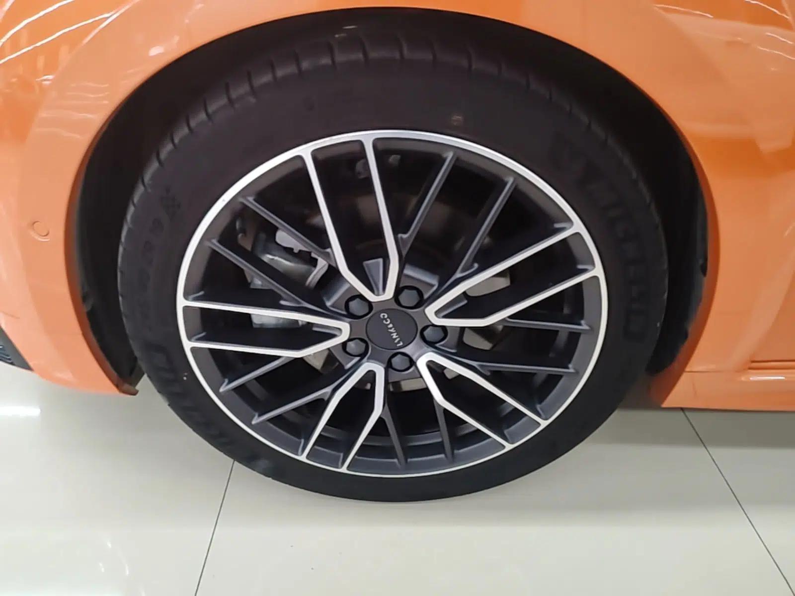 Lynk & Co 02 Hatchback 2021 2.0TD Halo Driving Control Kit Edition — миниатюра 10