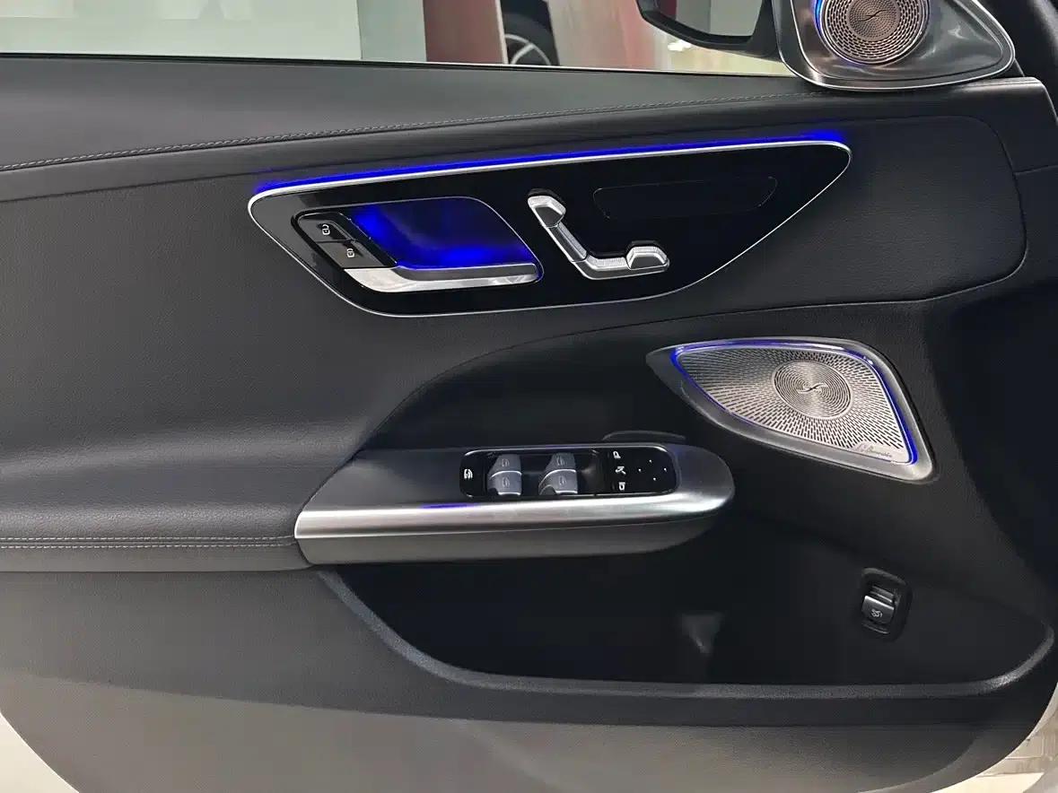 2022 Mercedes-Benz C-Class C 200 L Sport Edition — миниатюра 18