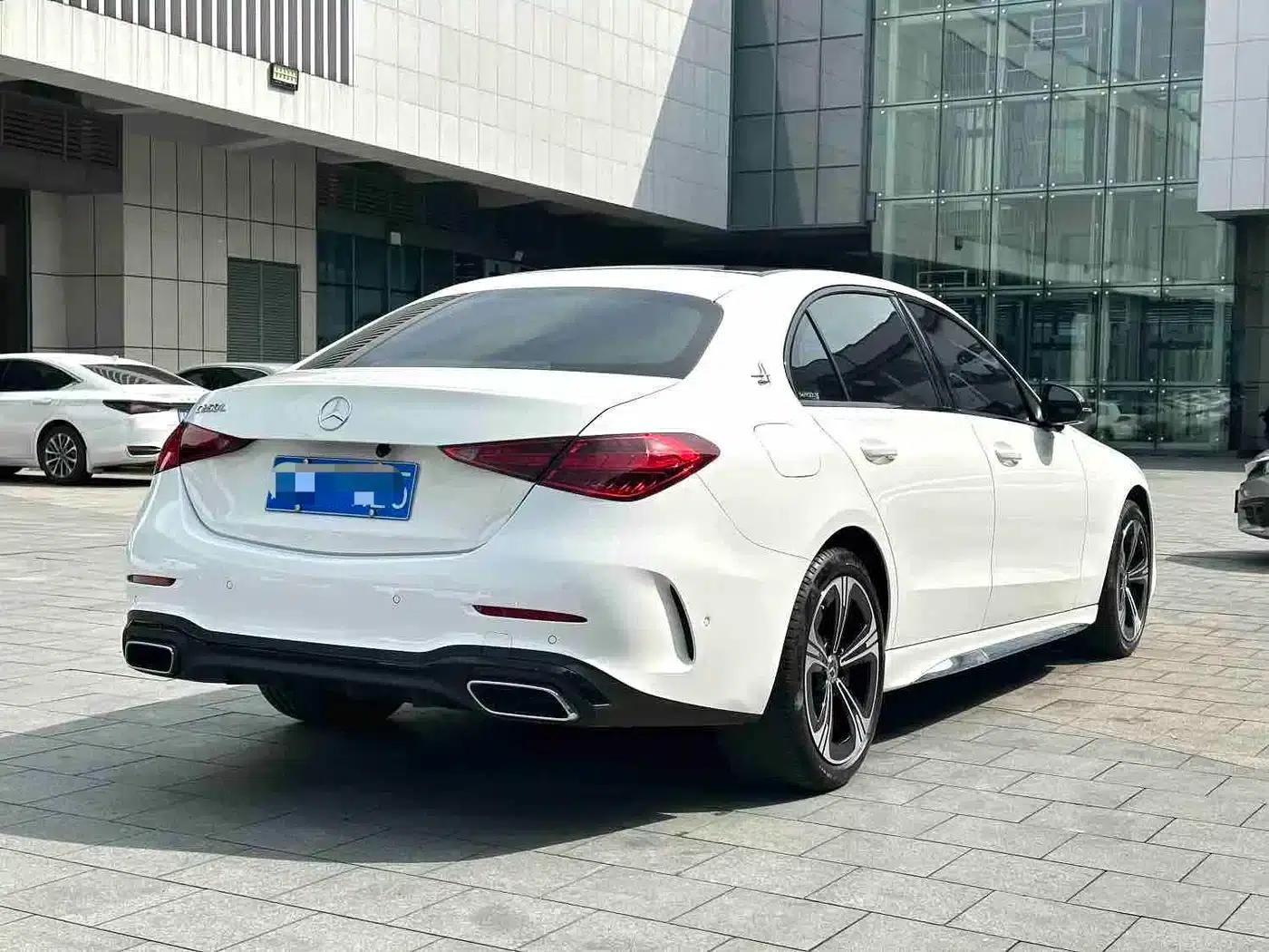 Mercedes-Benz C-Class 2022 Facelift C 260 L Sport Night Edition — миниатюра 4