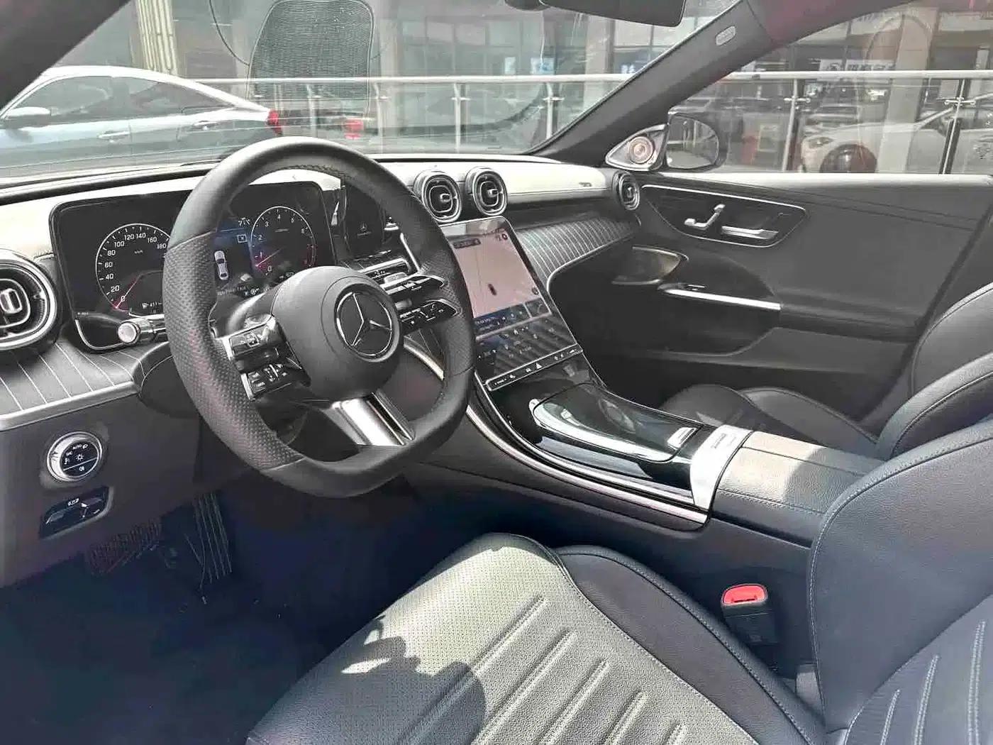 Mercedes-Benz C-Class 2022 Facelift C 260 L Sport Night Edition — миниатюра 5