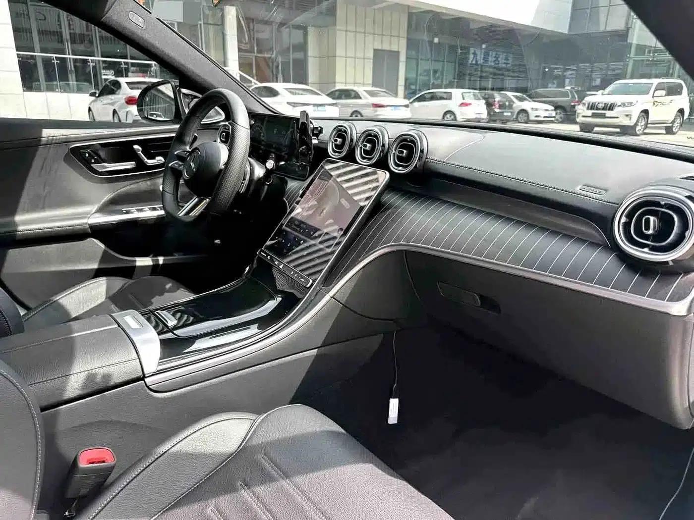 Mercedes-Benz C-Class 2022 Facelift C 260 L Sport Night Edition — миниатюра 7