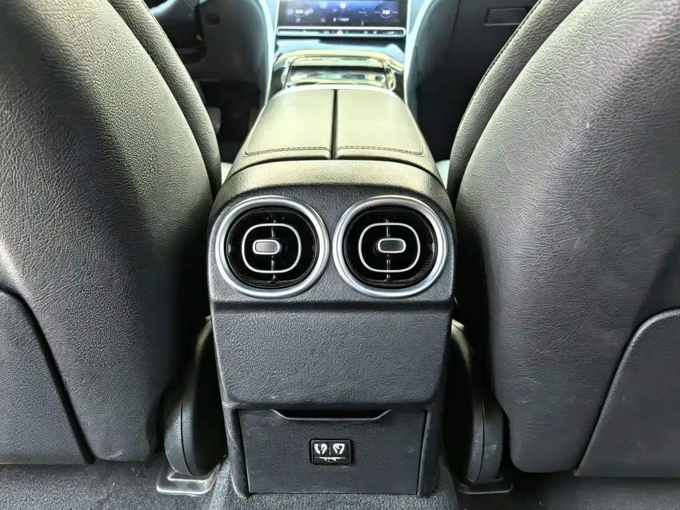 2023 Mercedes-Benz C-Class C 200 L Sport Edition — миниатюра 18