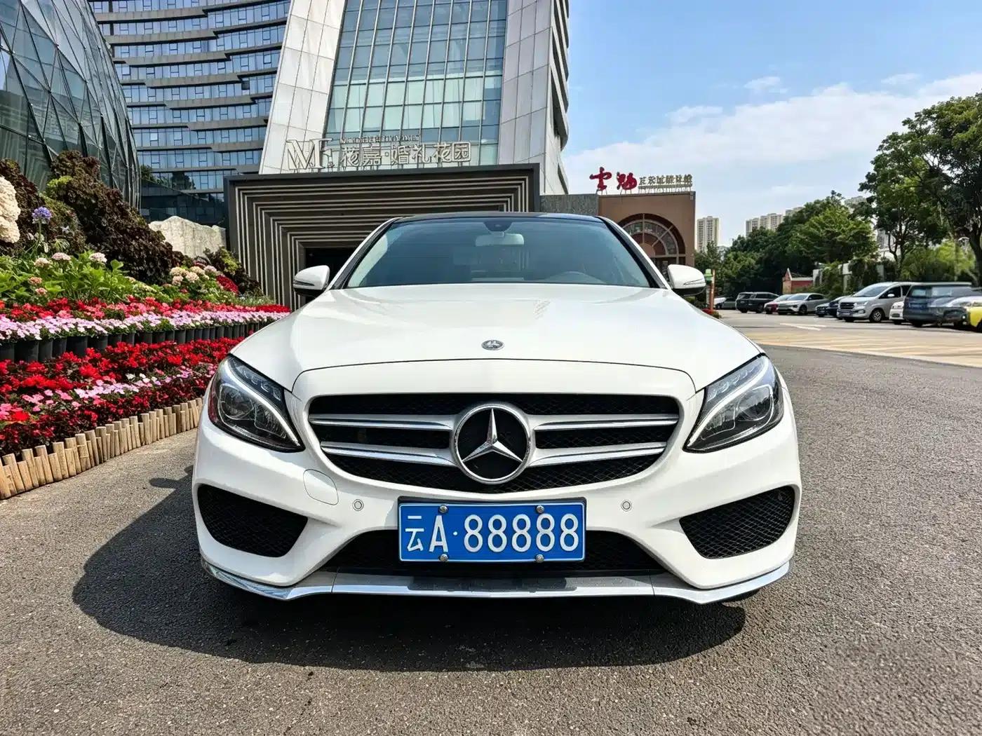 Mercedes-Benz C-Class 2015 Facelift C 200 L Sport — миниатюра 2