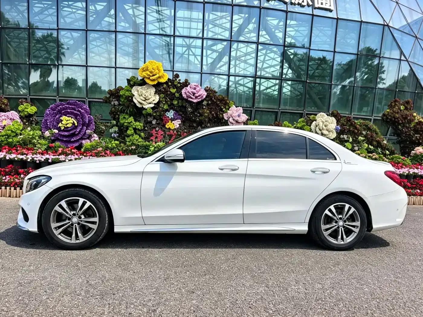 Mercedes-Benz C-Class 2015 Facelift C 200 L Sport — миниатюра 3