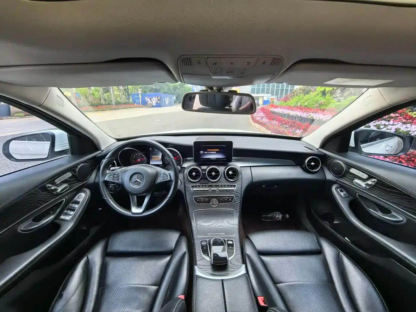Mercedes-Benz C-Class 2015 Facelift C 200 L Sport — миниатюра 6