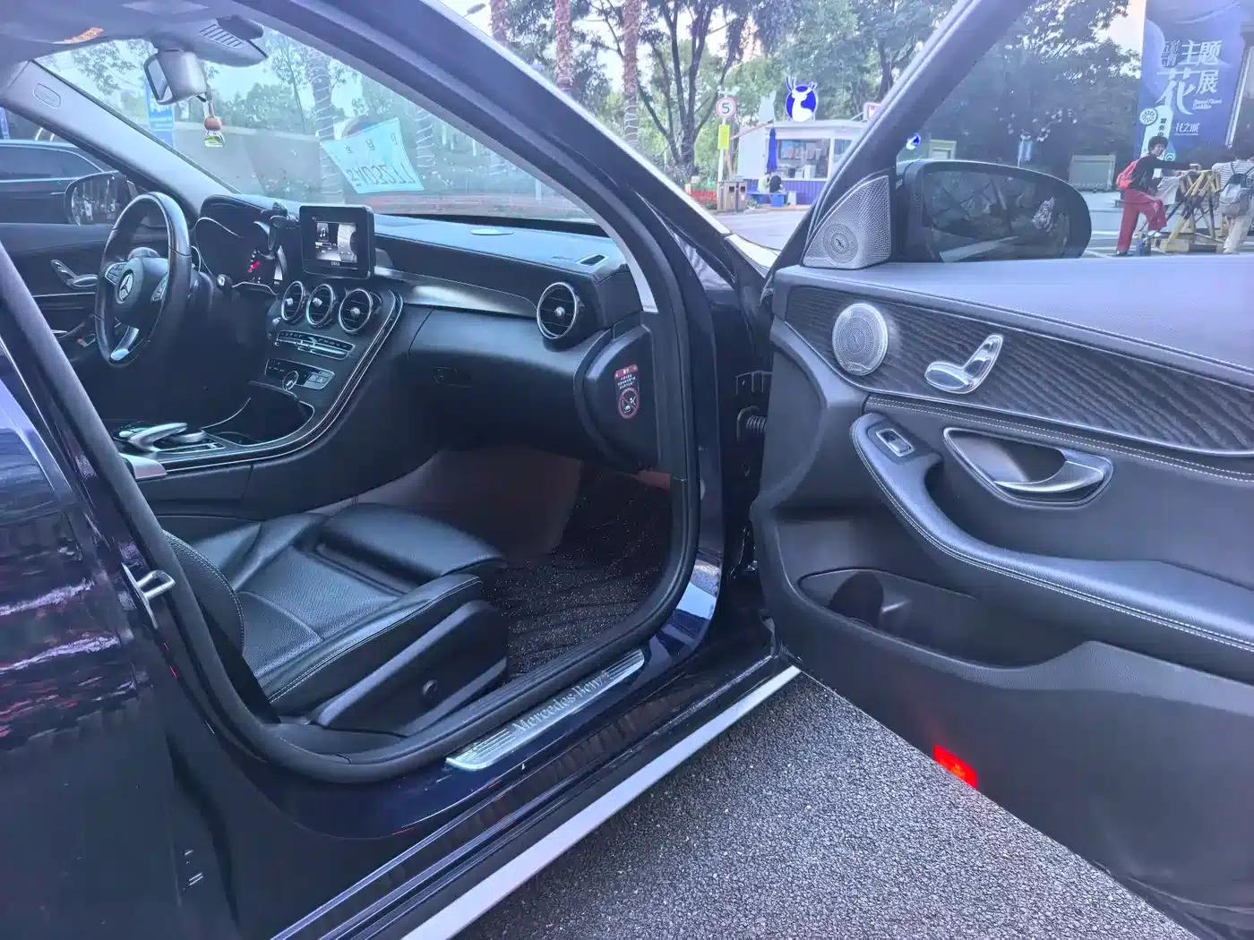 2016 Mercedes-Benz C-Class C 180 L Sport — миниатюра 11