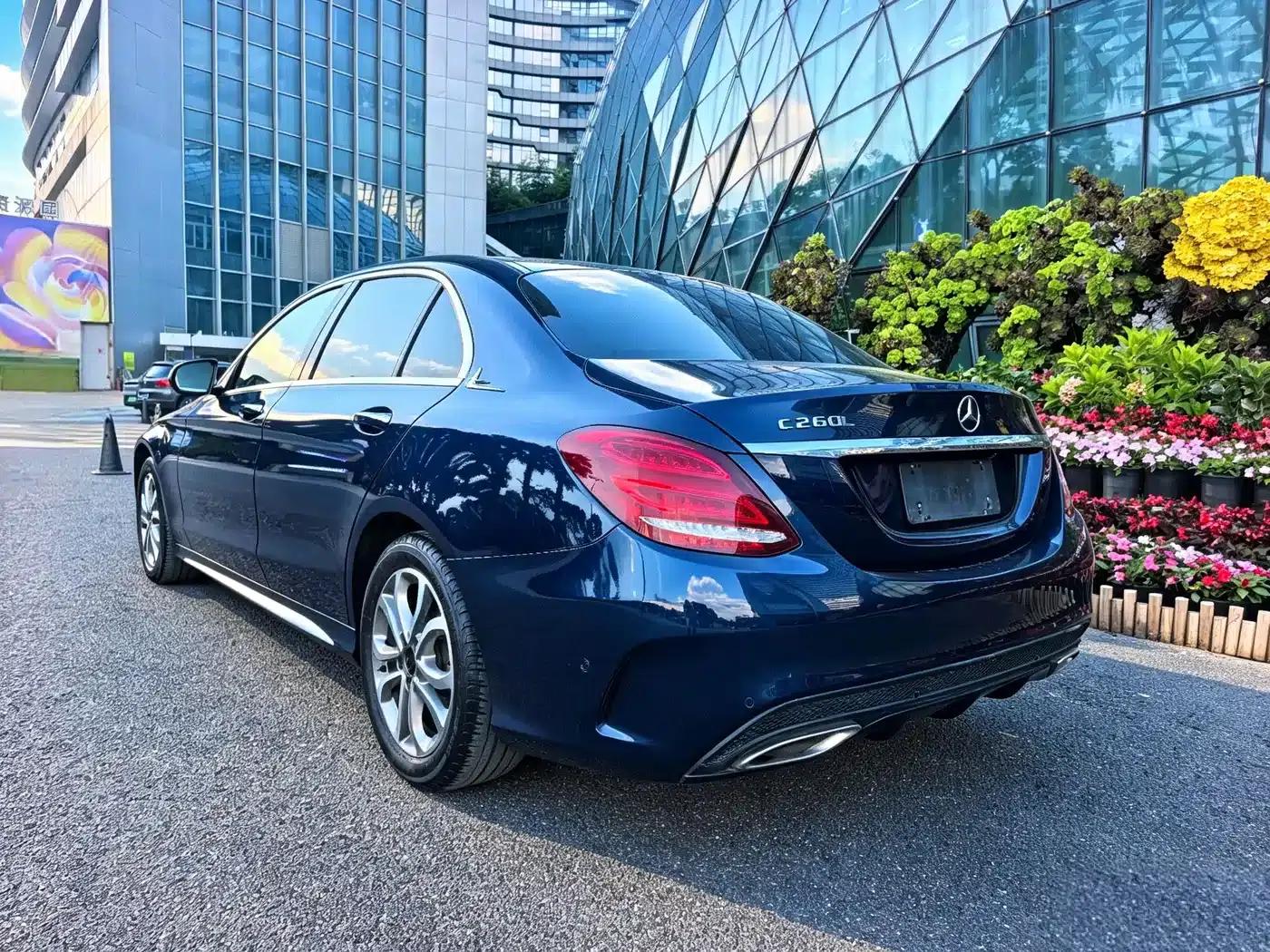 2016 Mercedes-Benz C-Class C 180 L Sport — миниатюра 4