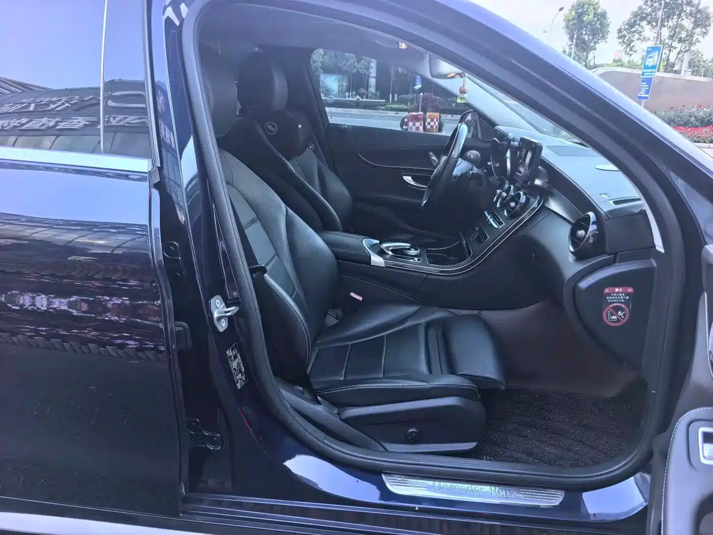 2016 Mercedes-Benz C-Class C 180 L Sport — миниатюра 10