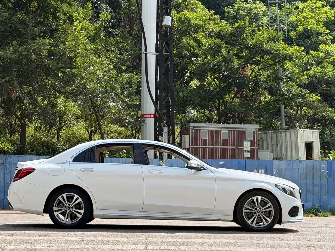 2018 Mercedes-Benz C-Class C 200 L Sport Edition — миниатюра 4